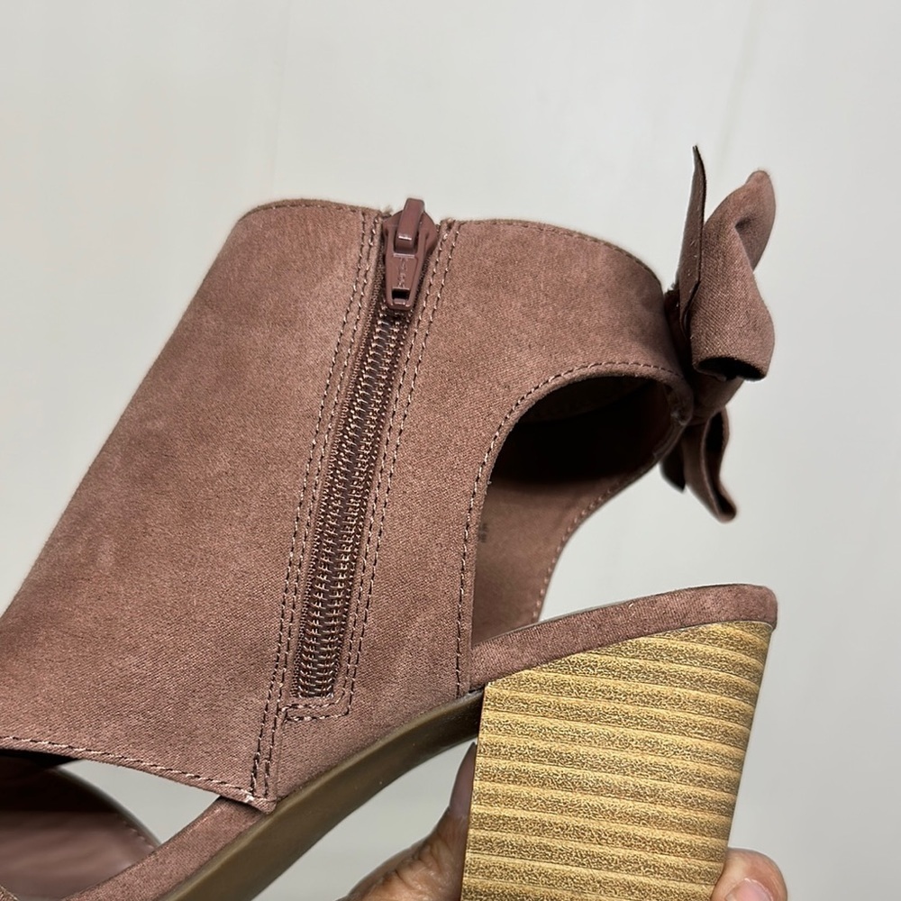 LC Lauren Conrad Dusty Rose Peep-Toe Heels - Picture 6 of 12